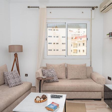 Appartement Ensolleille Au Coeur De Tanger Exteriör bild
