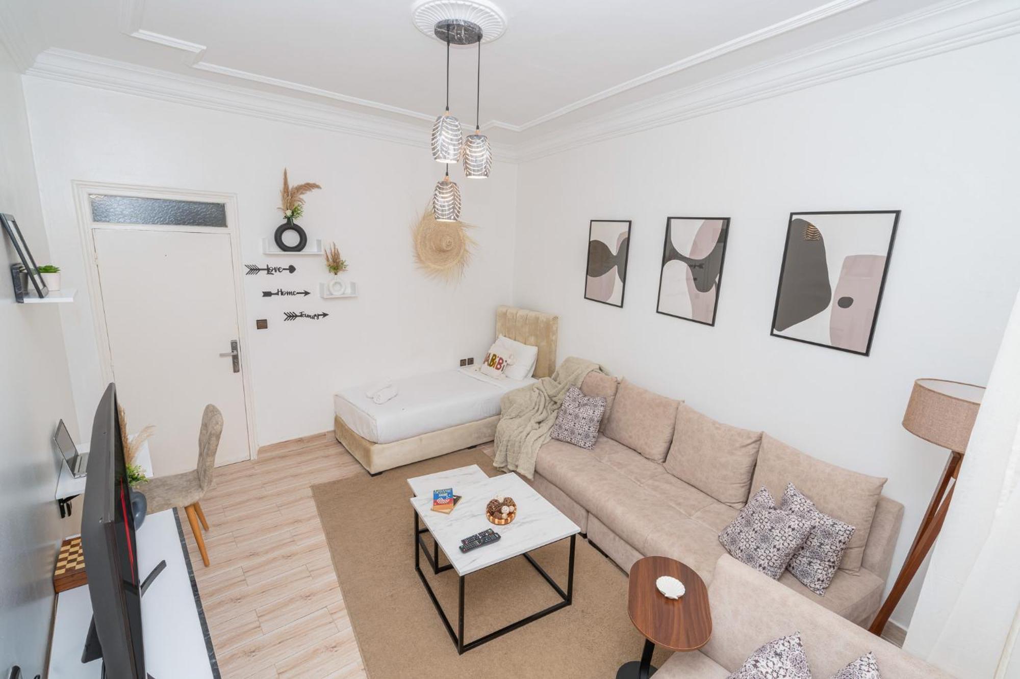 Appartement Ensolleille Au Coeur De Tanger Exteriör bild